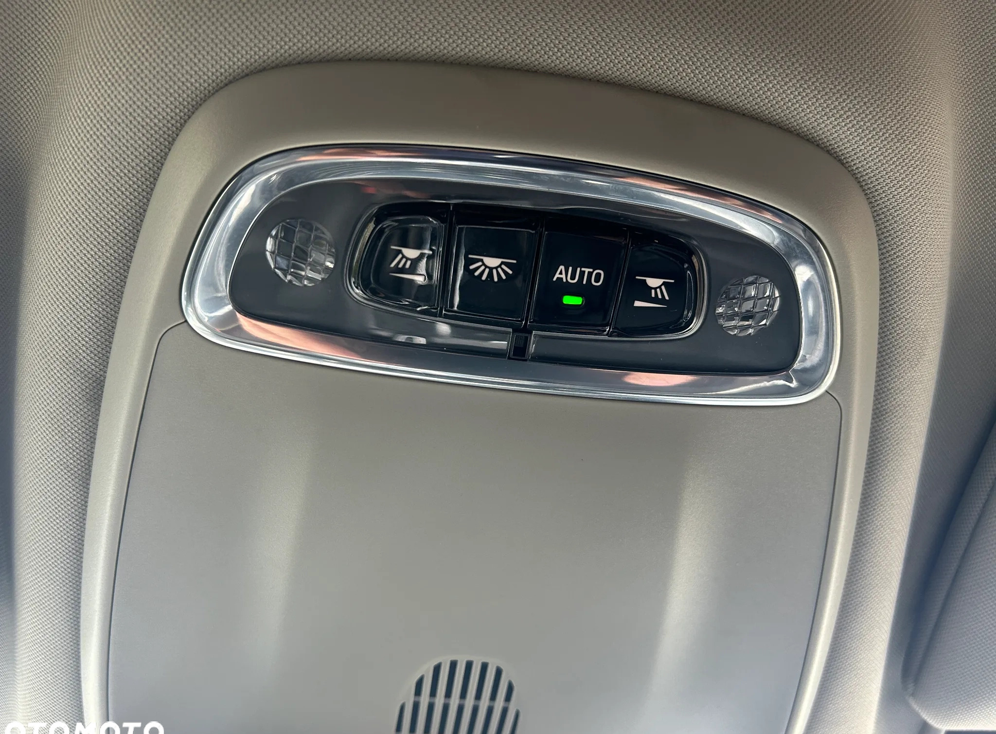 Volvo V90 Cross Country cena 142677 przebieg: 160000, rok produkcji 2019 z Kielce małe 596